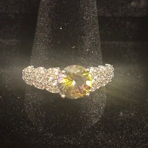 Elegant Silver Women's Ring